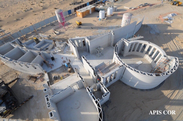 두바이에 건설한 3D프린팅 건물. (사진 = 에이피스 코)