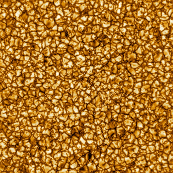 부글부글끓는 태양 표면 사진. 가로 세로 8,000km를 나타낸다. (사진=NSO/AURA/NSF)