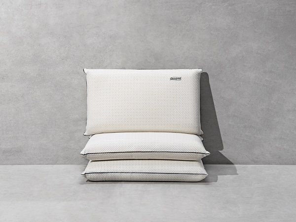 시몬스 침대가 숙면을 위한 아이템으로 '포켓스프링 베개'를 제안했다. 건강과 숙면에 많은 영향을 끼치는 베개에 대한 중요성이 높아졌기 때문이다.